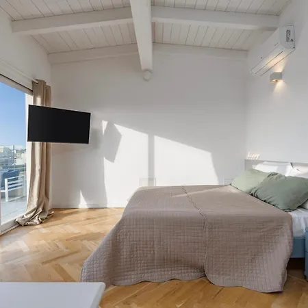 Mezzattico Apartamento *